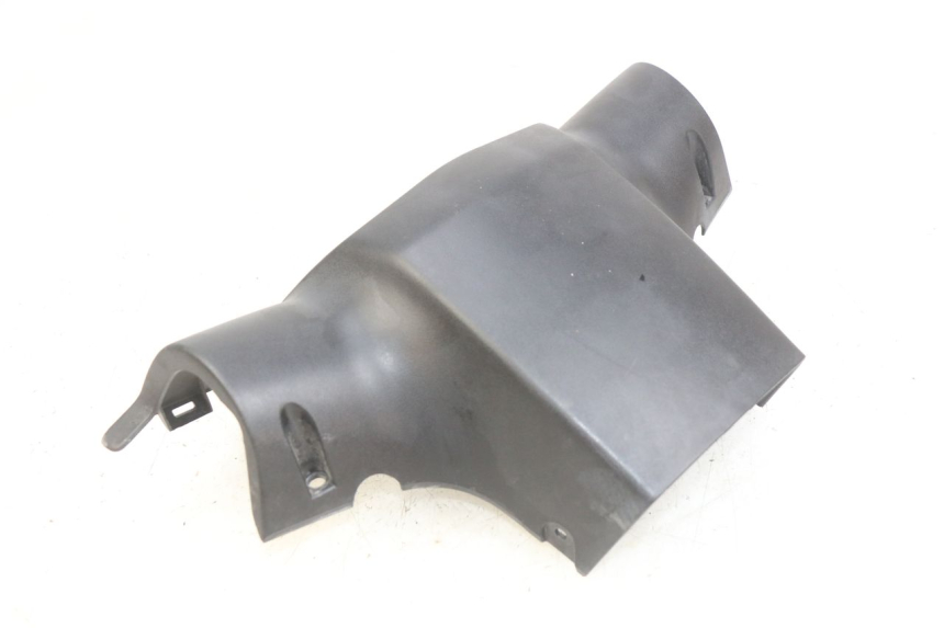 photo de CUBIERTA DE MANILLAR TRASERO PEUGEOT KISBEE 2T 50 (2010 - 2017) - Detalle de la pieza