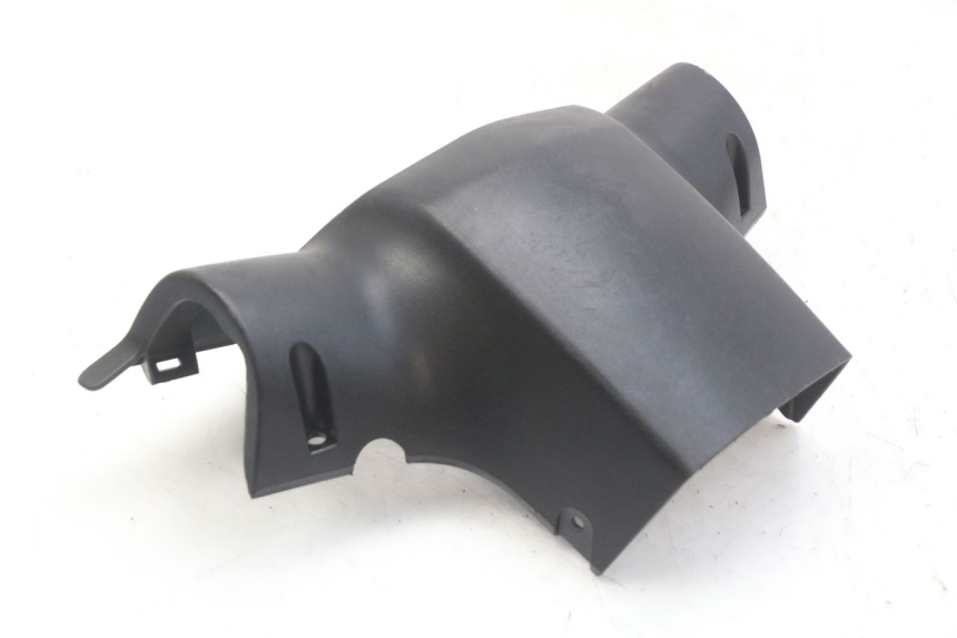 photo de CUBIERTA DE MANILLAR TRASERO PEUGEOT KISBEE 2T 50 (2010 - 2017) - Primer plano técnico