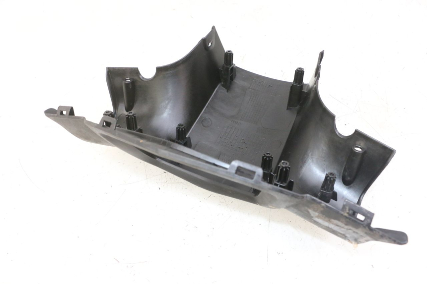 photo de TAPA MANILLAR DELANTERO PEUGEOT KISBEE 2T 50 (2018 - 2022) - Primer plano técnico