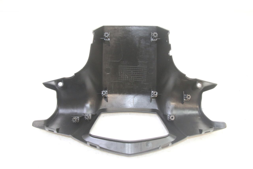 photo de CUBIERTA DE MANILLAR TRASERO PEUGEOT KISBEE 2T 50 (2010 - 2017) - Primer plano técnico