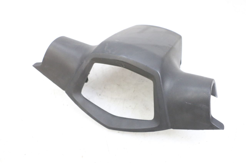 photo de CUBIERTA DE MANILLAR TRASERO. PEUGEOT KISBEE 4T 50 (2010 - 2017) - Zoom estado de uso