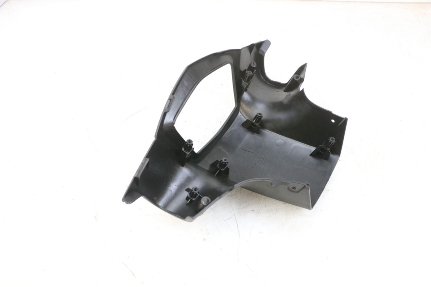 photo de CUBIERTA DE MANILLAR TRASERO. PEUGEOT KISBEE 4T 50 (2010 - 2017) - Otra perspectiva