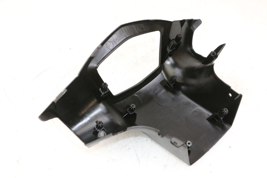 photo de CUBIERTA DE MANILLAR TRASERO. PEUGEOT KISBEE 4T 50 (2010 - 2017) - Zoom estado de uso