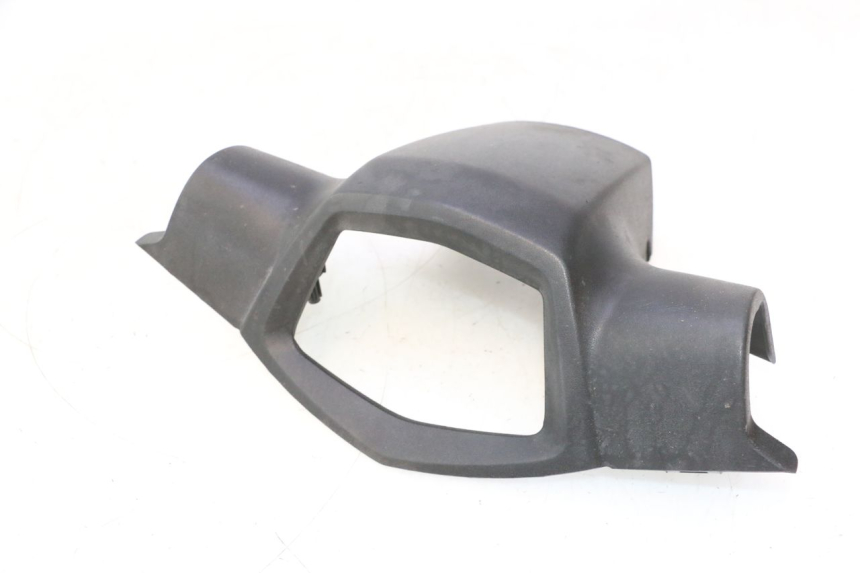 photo de TAPA MANILLAR DELANTERO PEUGEOT KISBEE 4T 50 (2023 - 2026) - Vista principal