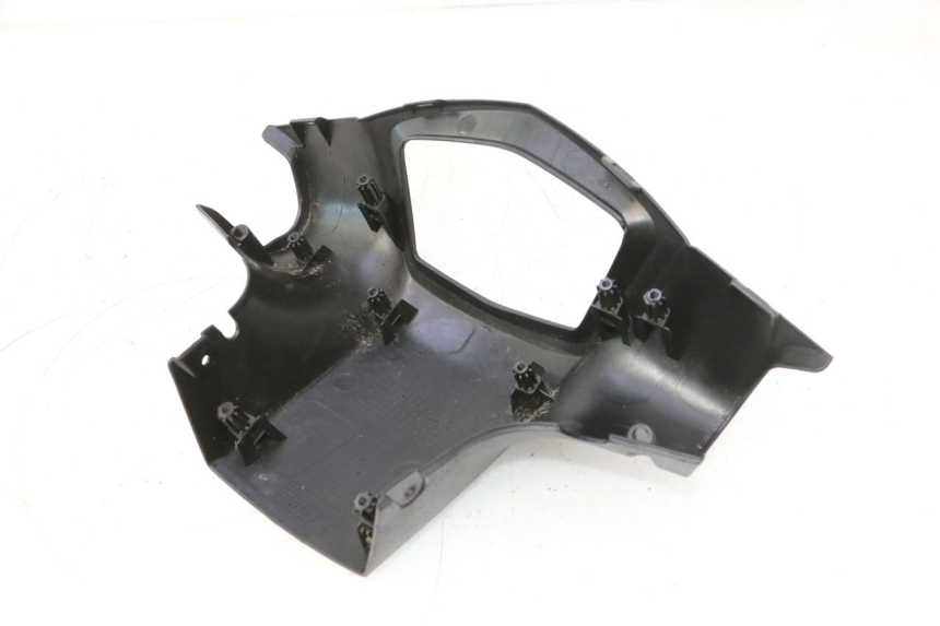 photo de TAPA MANILLAR DELANTERO PEUGEOT KISBEE 4T 50 (2023 - 2026) - Estado de la superficie y material