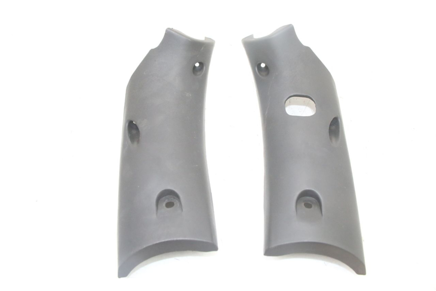 photo de TAPA MANILLAR DELANTERO KYMCO GRAND DINK 125 (2008 - 2014) - Detalle de la pieza