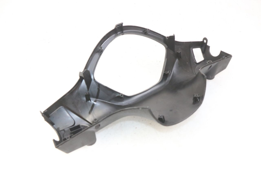 photo de CUBIERTA DEL MANILLAR TRASERO PIAGGIO LIBERTY IGET 4T 50 (2015 - 2020) - Detalle de la pieza