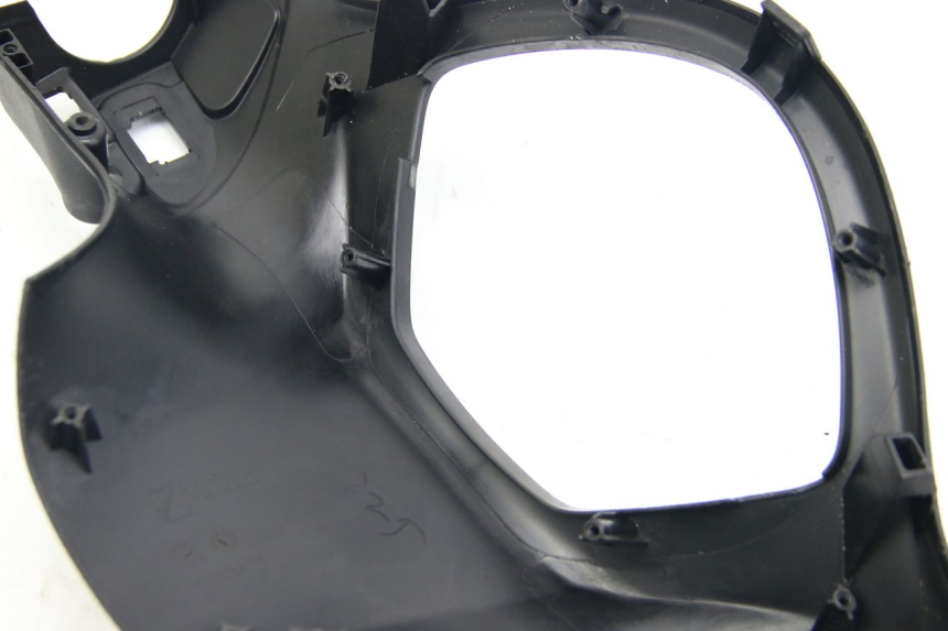 photo de CUBIERTA DEL MANILLAR TRASERO PIAGGIO LIBERTY IGET 4T 50 (2015 - 2020) - Marcados y referencias originales