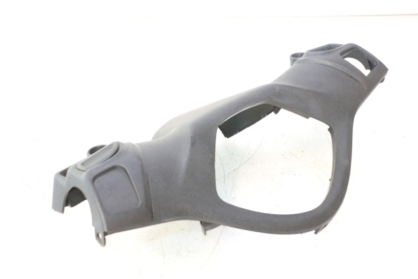 photo de TAPA MANILLAR DELANTERO PIAGGIO LIBERTY IGET 4T 50 (2021 - 2025) - Primer plano técnico