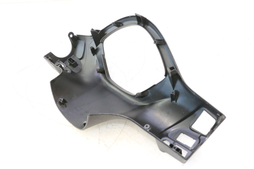 photo de TAPA MANILLAR DELANTERO PIAGGIO LIBERTY IGET 4T 50 (2021 - 2025) - Detalles de los puntos de fijación