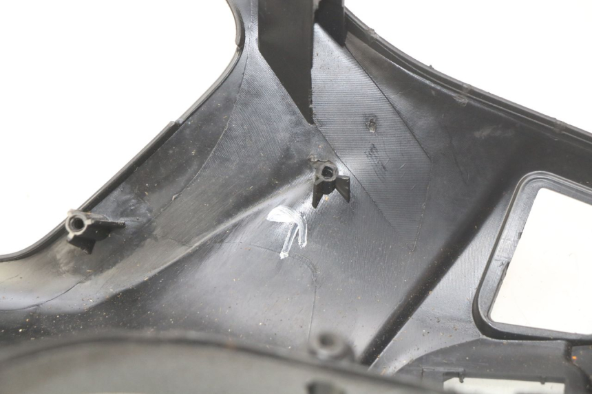 photo de CUBIERTA DE MANILLAR TRASERO PIAGGIO LIBERTY IGET S 125 (2016 - 2020) - Otra perspectiva