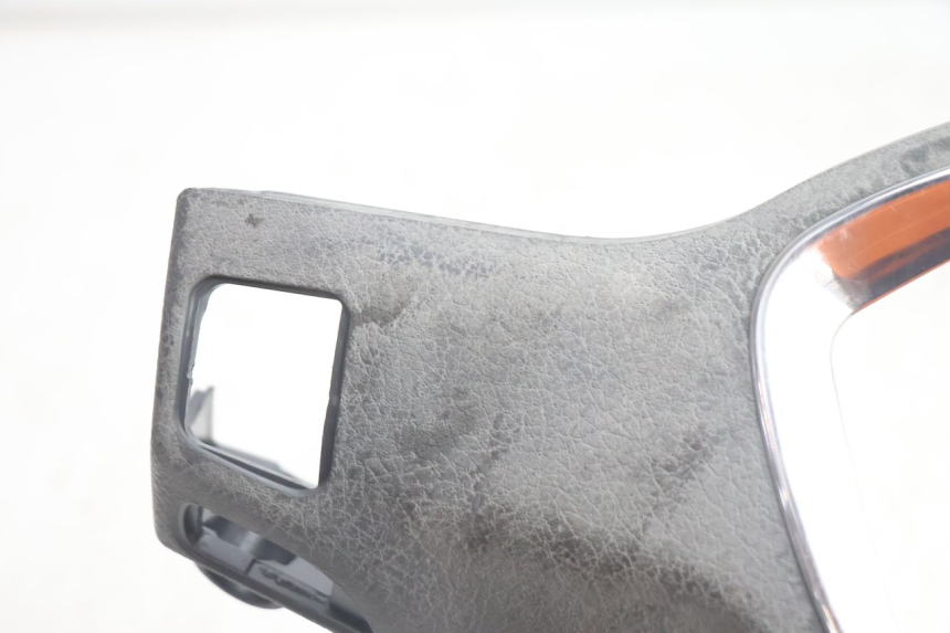 photo de TAPA MANILLAR DELANTERO PIAGGIO LIBERTY 125 (1998 - 2008) - Detalle de la pieza
