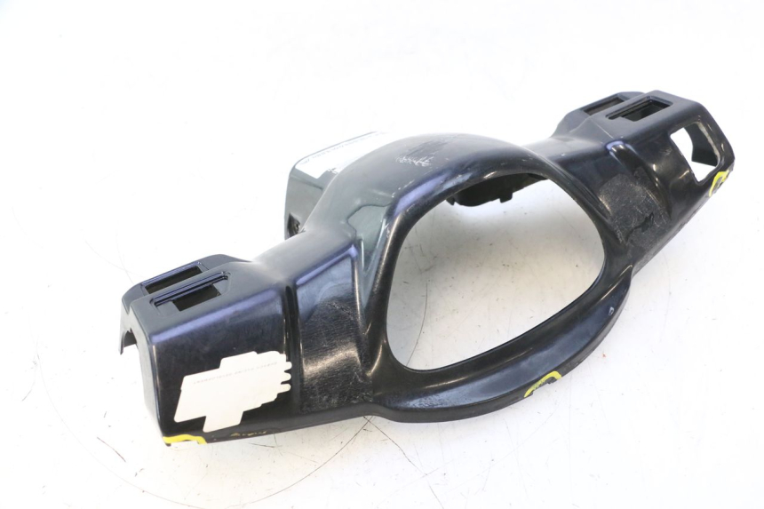 photo de TAPA MANILLAR DELANTERO KYMCO LIKE 125 (2009 - 2016) - Primer plano técnico