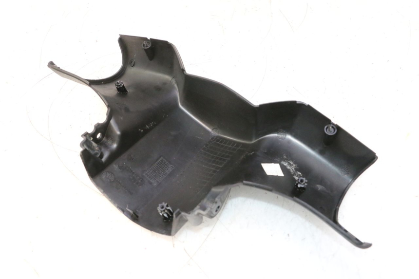photo de TAPA MANILLAR DELANTERO PEUGEOT LUDIX PRO 2T 50 (2010 - 2017) - Detalles de los puntos de fijación