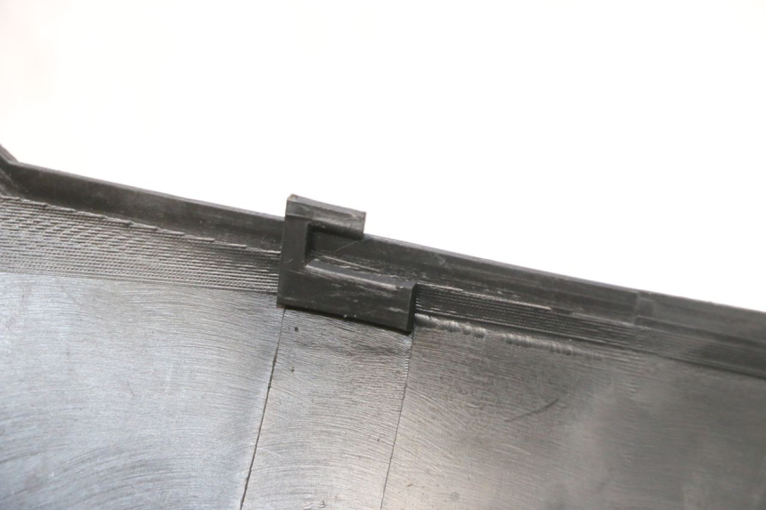 photo de TAPA MANILLAR DELANTERO KEEWAY MATRIX RX9 125 (2006 - 2007) - Detalle de la pieza