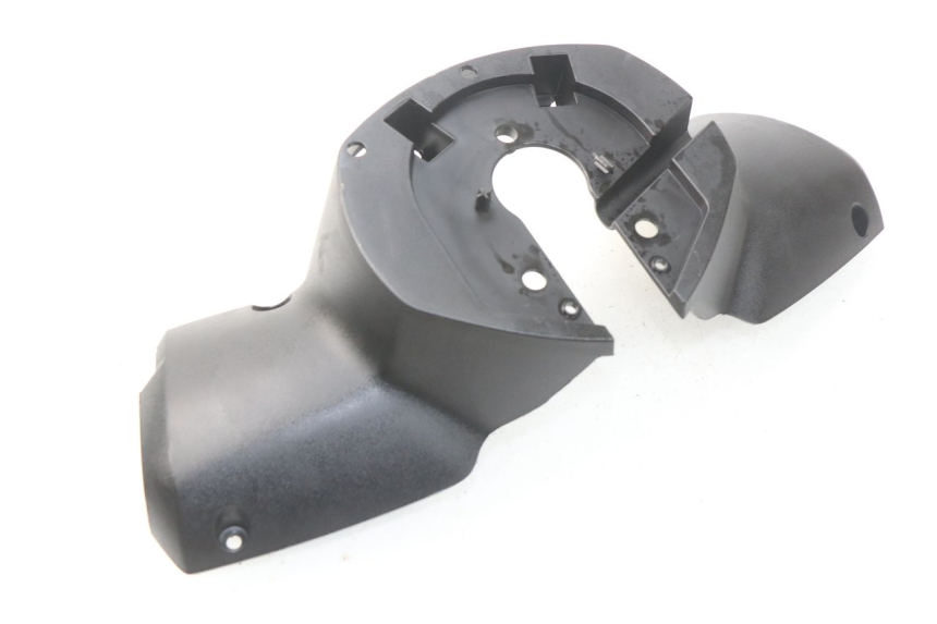 photo de TAPA MANILLAR DELANTERO PEUGEOT METROPOLIS 400 (2017 - 2020) - Zoom estado de uso