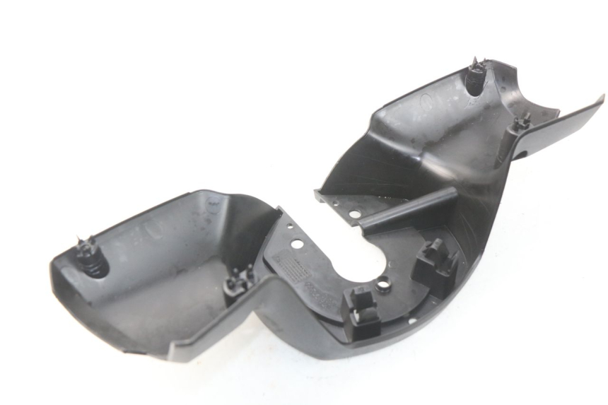 photo de TAPA MANILLAR DELANTERO PEUGEOT METROPOLIS 400 (2017 - 2020) - Otra perspectiva