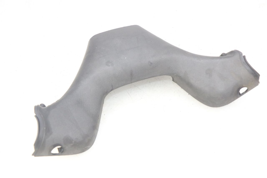 photo de CUBIERTA DE MANILLAR TRASERO PIAGGIO MP3 LT 400 (2007 - 2012) - Detalle de la pieza