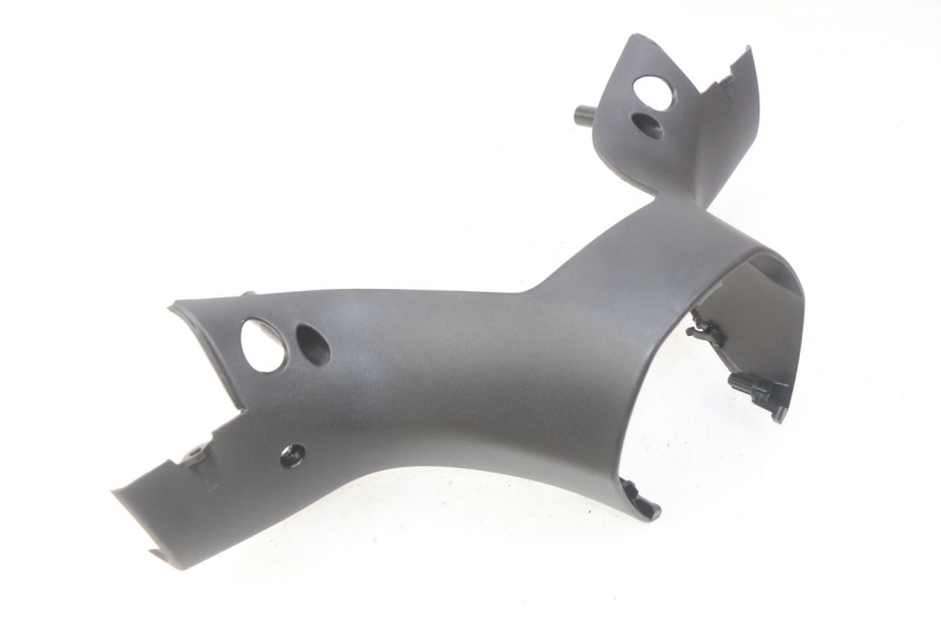 photo de CUBIERTA DEL MANILLAR TRASERO PIAGGIO MP3 500 (2014 - 2017) - Primer plano técnico