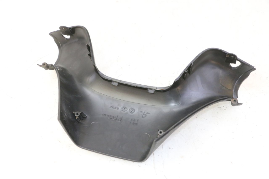 photo de CUBIERTA DEL MANILLAR TRASERO PIAGGIO MP3 RL 250 (2006 - 2010) - Vista general del producto