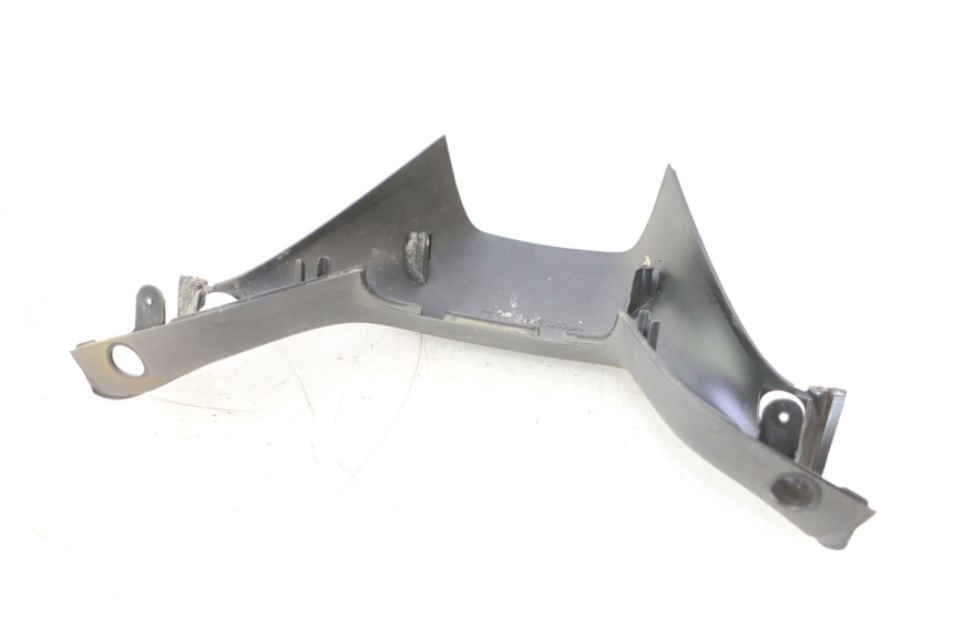 photo de TAPA MANILLAR DELANTERO PIAGGIO MP3 125 (2006 - 2014) - Detalle de la pieza