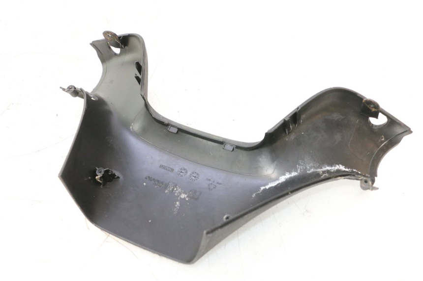 photo de TAPA MANILLAR DELANTERO PIAGGIO MP3 125 (2006 - 2014) - Otra perspectiva