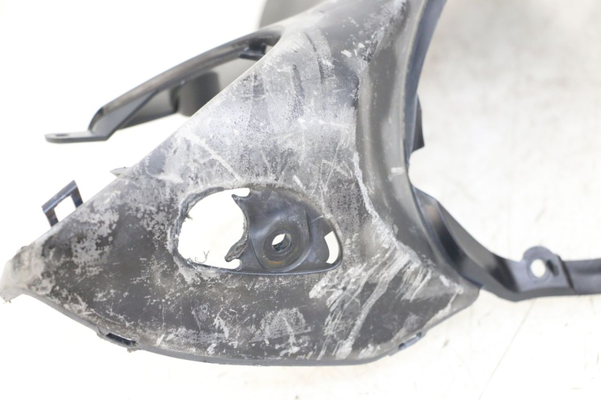 photo de TAPA MANILLAR DELANTERO YAMAHA NEO'S NEOS 2T 50 (2007 - 2017) - Detalles de los puntos de fijación