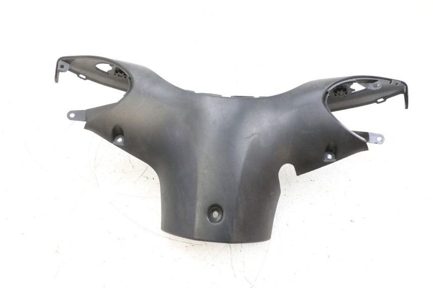 photo de TAPA MANILLAR DELANTERO YAMAHA NEOS NEO'S 4T 50 (2008 - 2016) - Detalles de los puntos de fijación