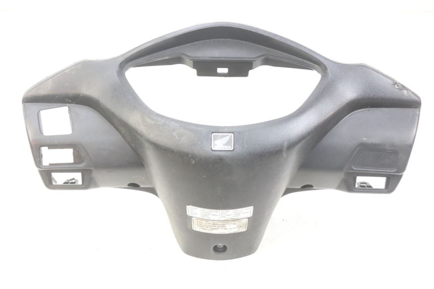 photo de CUBIERTA DE MANILLAR TRASERO HONDA NHX LEAD 110 (2008 - 2010) - Primer plano técnico