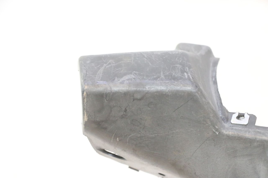 photo de TAPA MANILLAR DELANTERO MBK NITRO 50 (2004 - 2008) - Características distintivas