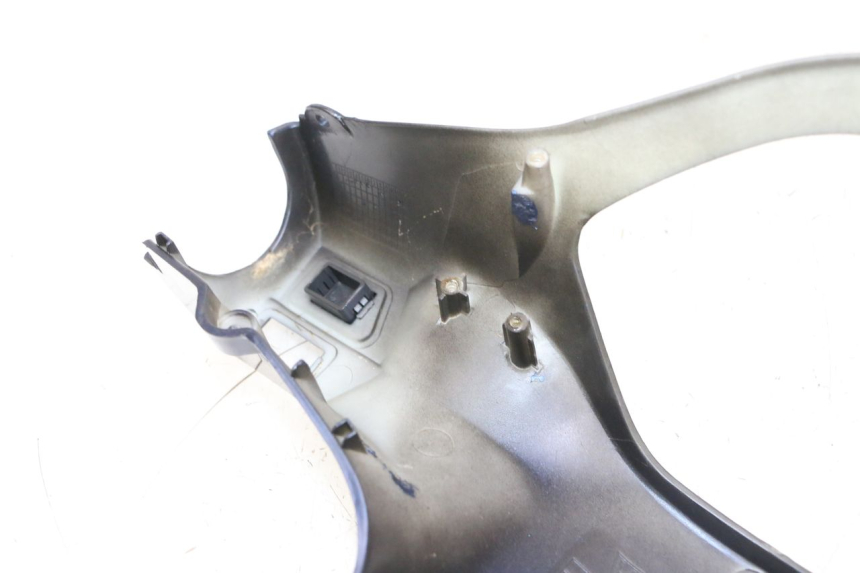 photo de TAPA MANILLAR DELANTERO JM MOTORS OLDIES GT 4T 50 (2018 - 2025) - Primer plano de alta resolución