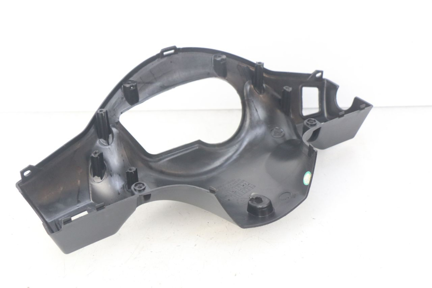 photo de TAPA MANILLAR DELANTERO SYM ORBIT 2 4T 50 (2008 - 2017) - Detalles de los puntos de fijación