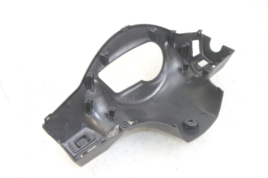 photo de CUBIERTA DEL MANILLAR TRASERO SYM ORBIT 2 4T 50 (2018 - 2022) - Zoom estado de uso