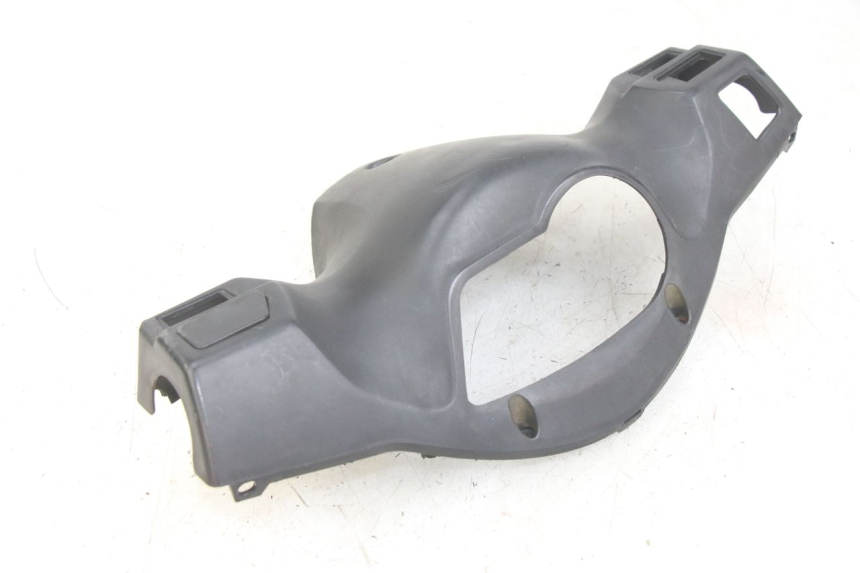 photo de CUBIERTA DEL MANILLAR TRASERO SYM ORBIT 2 4T 50 (2018 - 2022) - Otra perspectiva