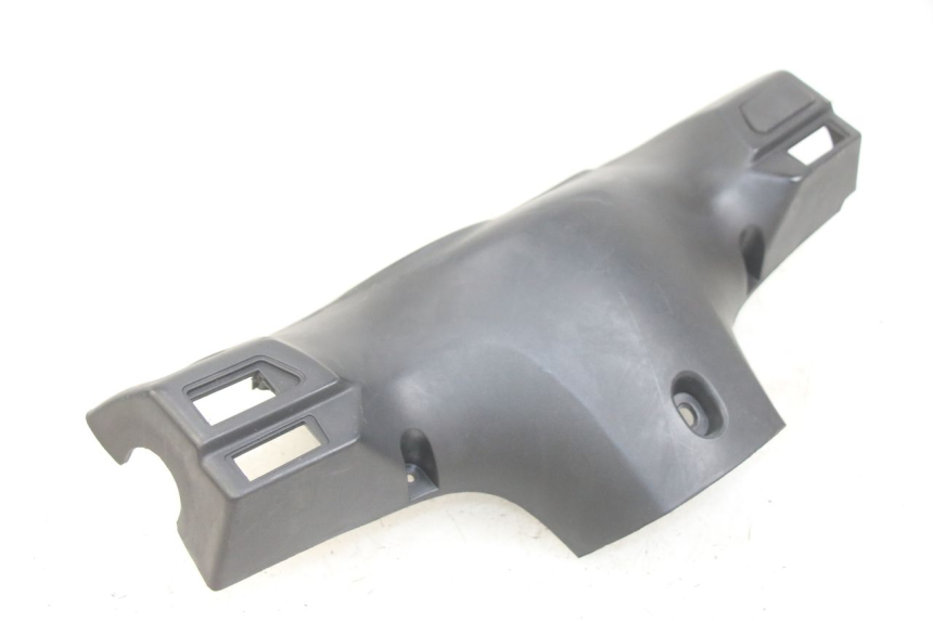 photo de CUBIERTA DEL MANILLAR TRASERO SYM ORBIT 2 4T 50 (2018 - 2022) - Primer plano técnico