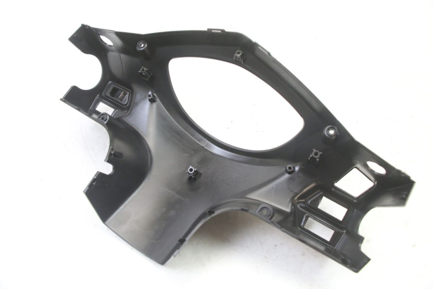 photo de TAPA MANILLAR DELANTERO SYM ORBIT III 3 4T 50 (2021 - 2025) - Primer plano técnico
