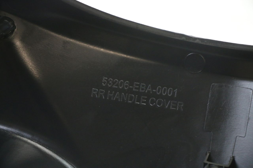 photo de TAPA MANILLAR DELANTERO SYM ORBIT III 3 4T 50 (2021 - 2025) - Vista general del producto