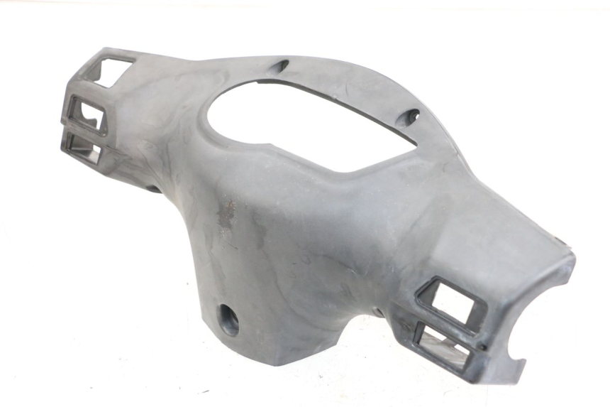 photo de CUBIERTA DE MANILLAR TRASERO SYM ORBIT 50 (2008 - 2010) - Detalle de la pieza