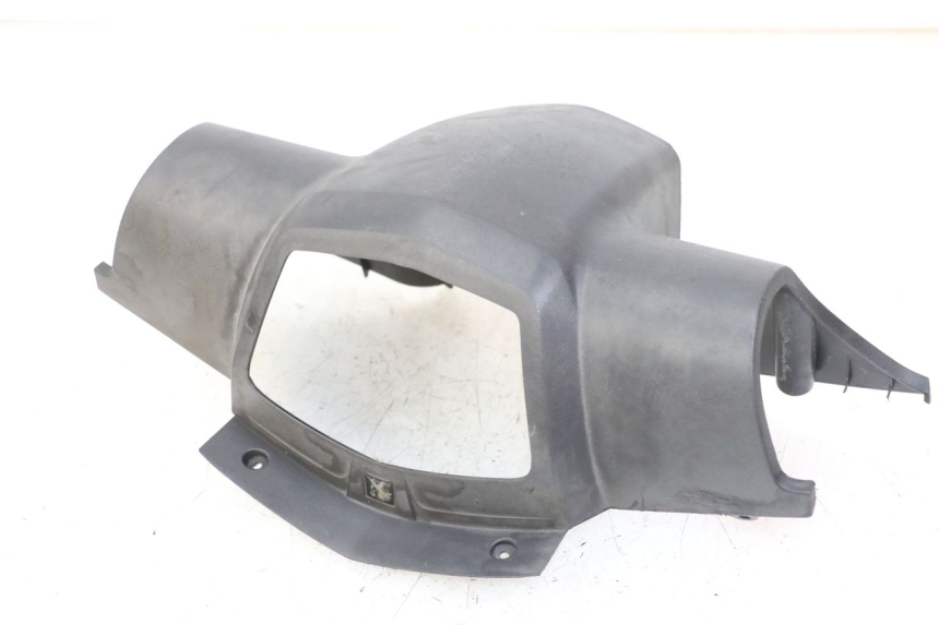 photo de TAPA MANILLAR DELANTERO PEUGEOT VIVACITY 125 (2010 - 2017) - Otra perspectiva