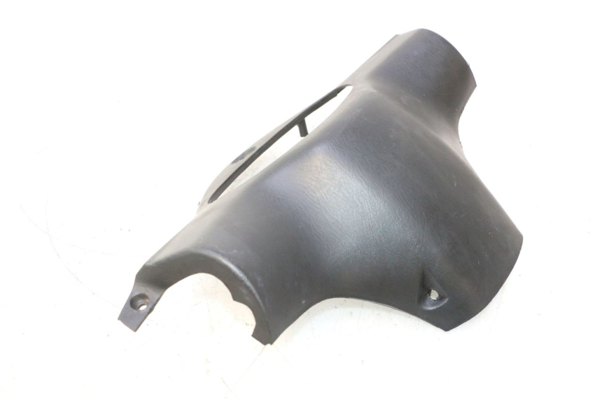 photo de TAPA MANILLAR DELANTERO YIYING RETRO 125 (2008 - 2018) - Primer plano técnico