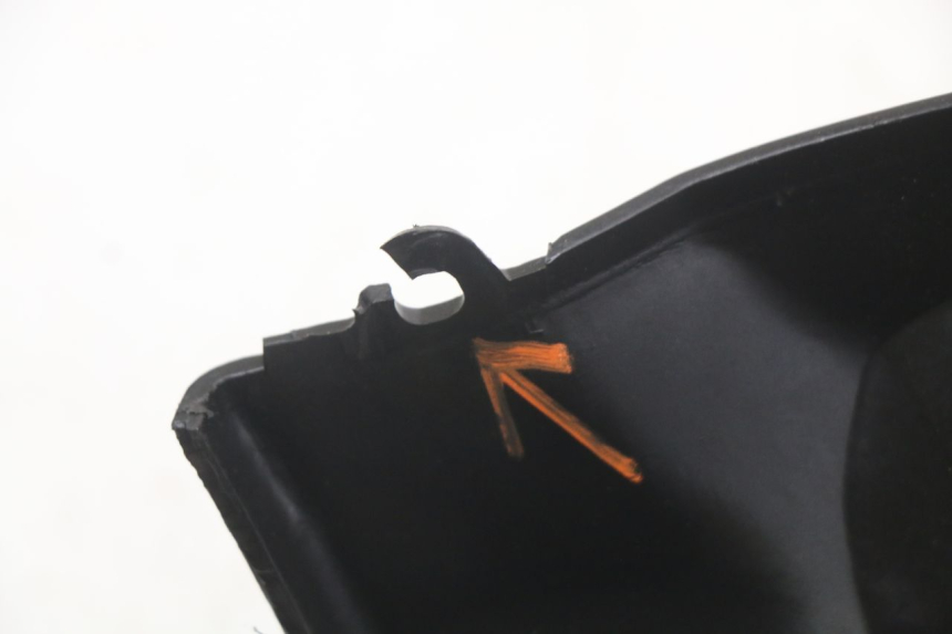 photo de TAPA MANILLAR DELANTERO TNT MOTOR ROMA 10' 2T 50 (2011 - 2018) - Detalles de los puntos de fijación