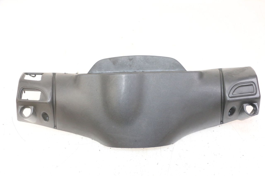 photo de TAPA MANILLAR DELANTERO GILERA RUNNER SL 50 (2006 - 2009) - Características distintivas