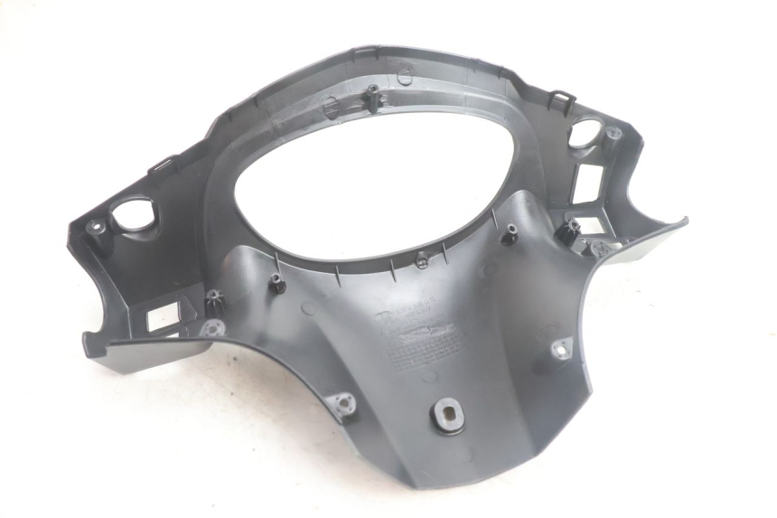 photo de TAPA MANILLAR DELANTERO JM MOTORS SANTANA EVO 50 (2024 - 2026) - Zoom estado de uso