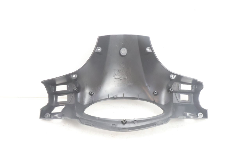 photo de TAPA MANILLAR DELANTERO JM MOTORS SANTANA EVO 50 (2024 - 2026) - Otra perspectiva