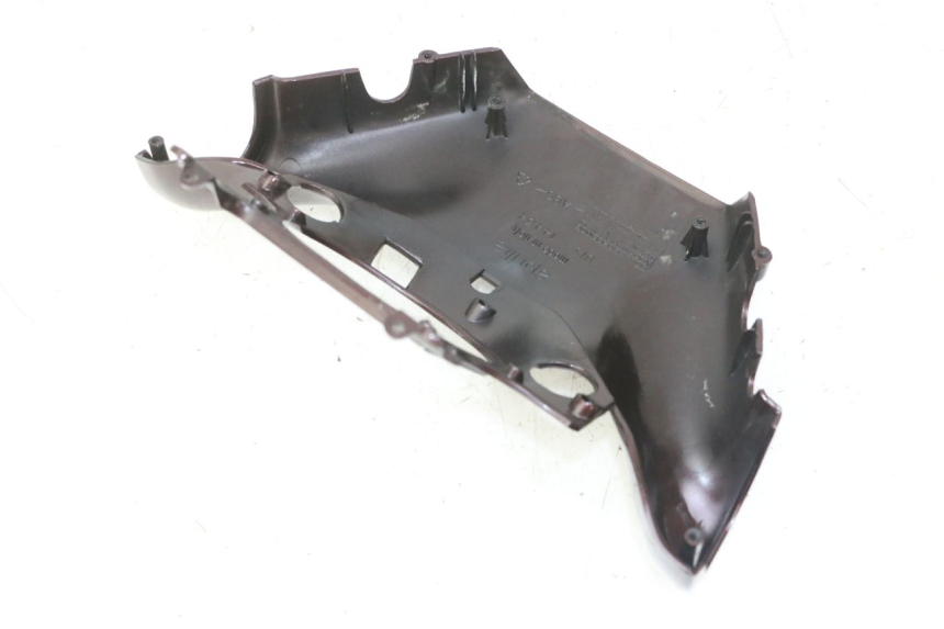 photo de TAPA MANILLAR DELANTERO APRILIA SCARABEO GT TOURING 125 (1999 - 2005) - Detalle de la pieza