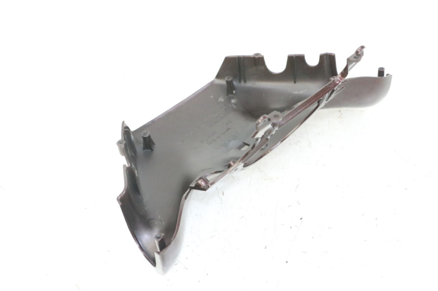 photo de TAPA MANILLAR DELANTERO APRILIA SCARABEO GT TOURING 125 (1999 - 2005) - Zoom estado de uso