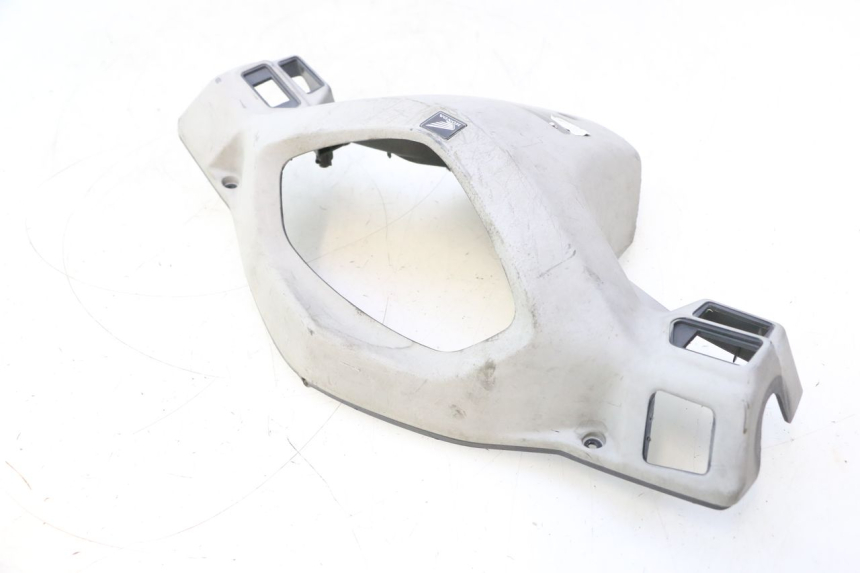 photo de CUBIERTA DEL MANILLAR TRASERO HONDA SCV LEAD 100 (2003 - 2007) - Recambio usado revisado