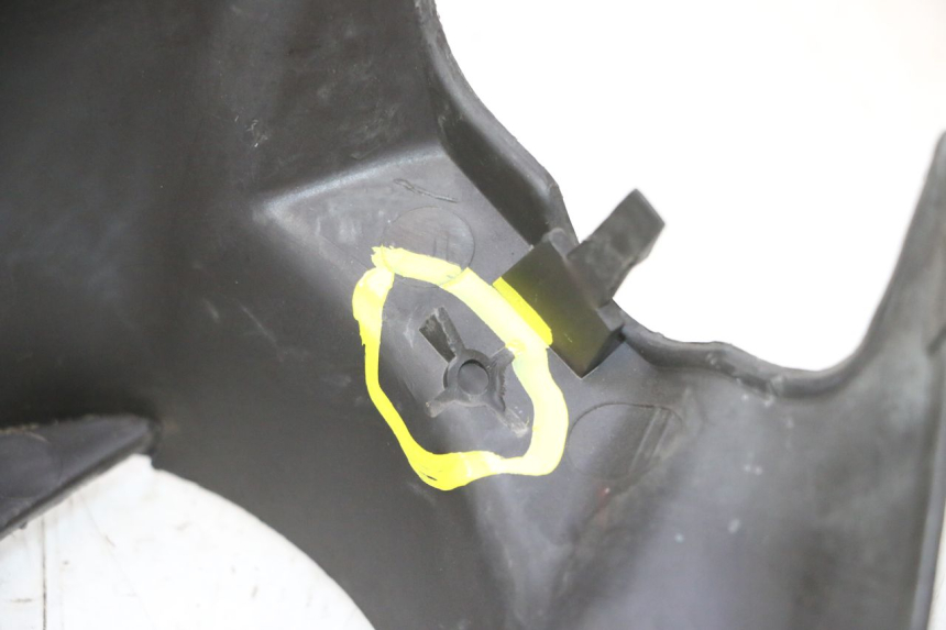 photo de TAPA MANILLAR DELANTERO YAMAHA SLIDER 50 (1999 - 2004) - Estado de la superficie y material