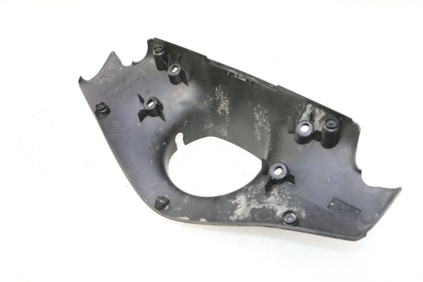 photo de TAPA MANILLAR DELANTERO PEUGEOT SPEEDFIGHT 2 AC 50 (2000 - 2009) - Detalle de la pieza