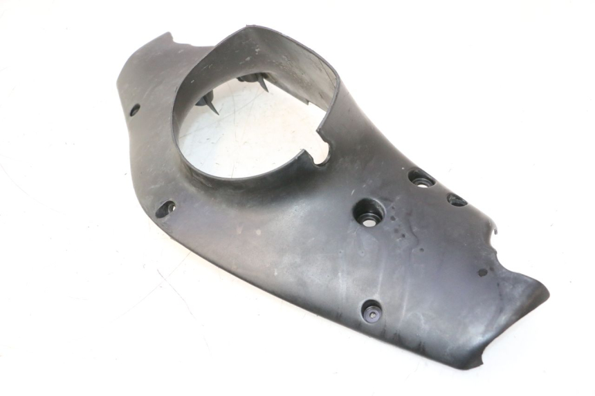 photo de TAPA MANILLAR DELANTERO PEUGEOT SPEEDFIGHT 2 AC 50 (2000 - 2009) - Primer plano técnico